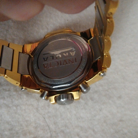 Invicta Akula 52mm Gold/Silver Two-tone SS Bracelet Chrono Multi-Function - Picture 7 of 13